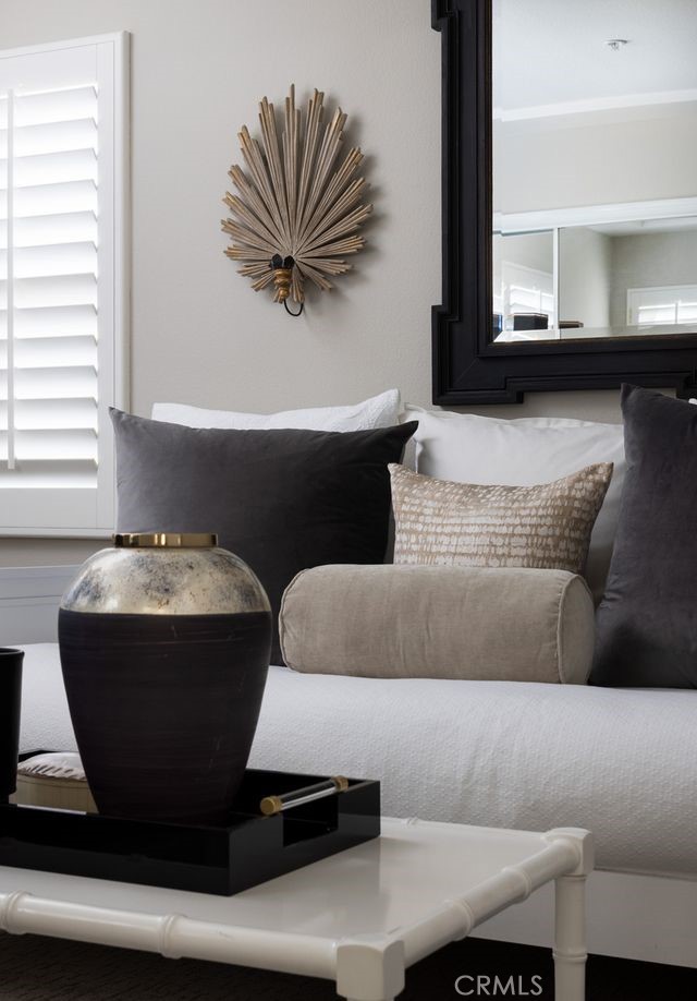 MLS #OC25193732 image #17