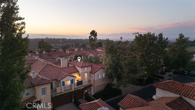 MLS #OC25193732 image #40