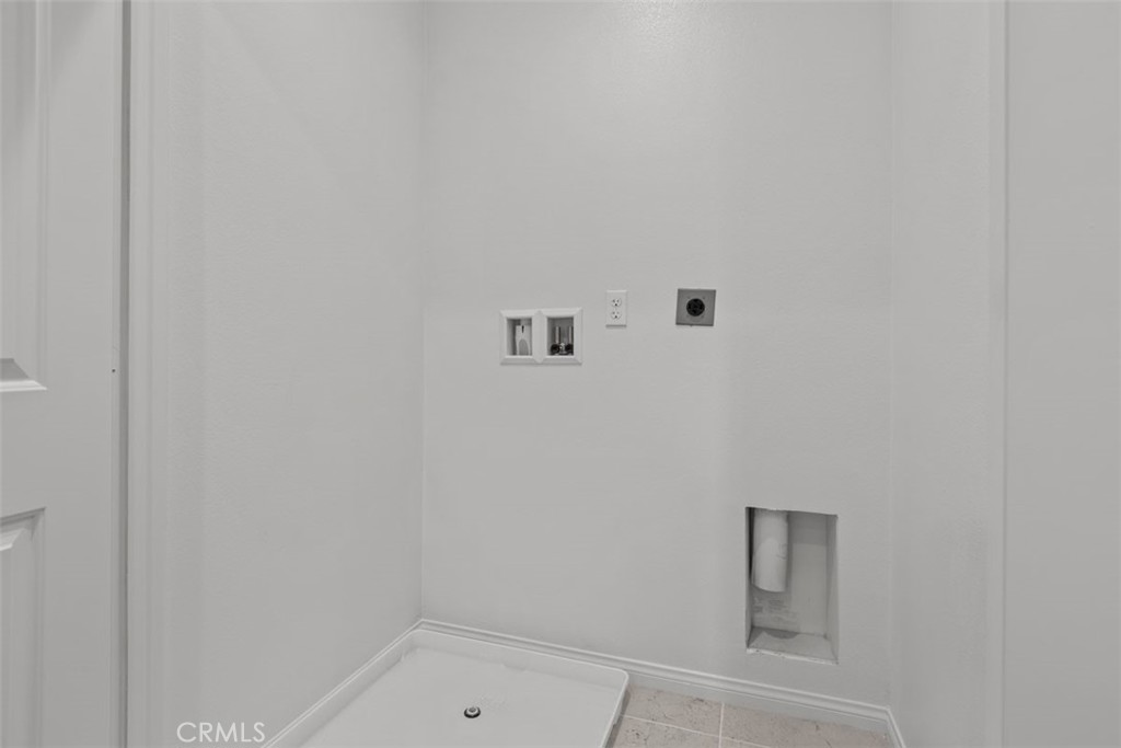 MLS #OC25193772 image #13