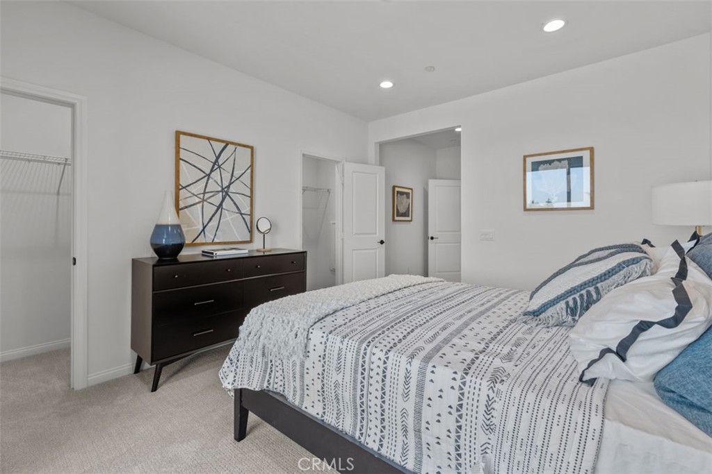 MLS #OC25193772 image #15