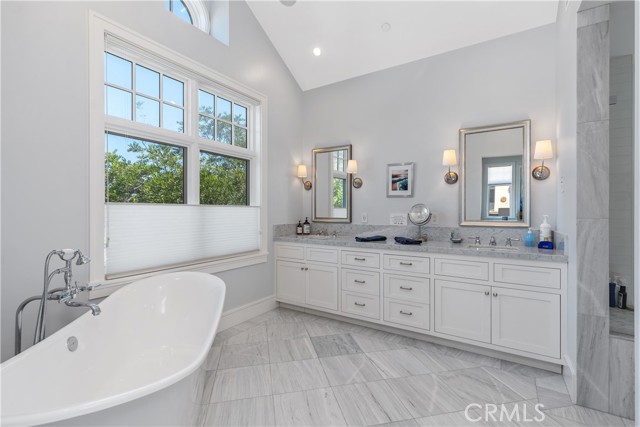 MLS #OC25194100 image #33