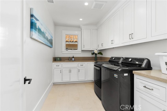 MLS #OC25194100 image #40