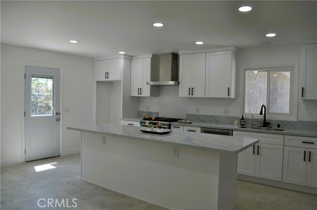 MLS #OC25194310 image #3