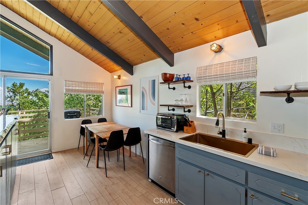 MLS #OC25194658 image #8