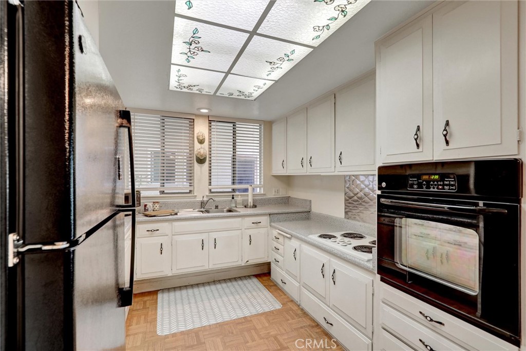 MLS #OC25194706 image #4