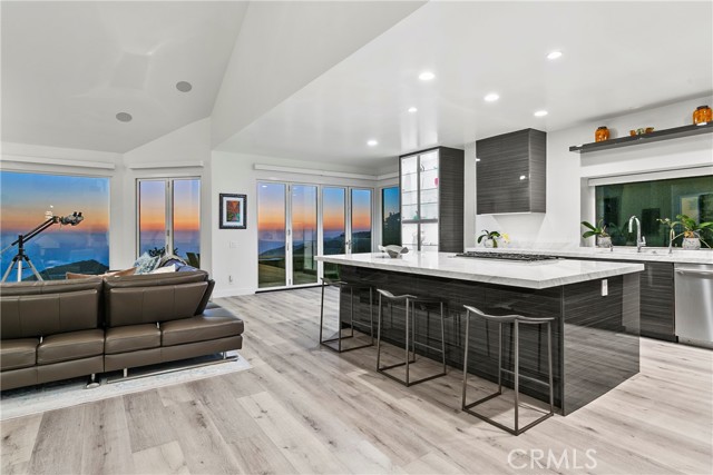 MLS #OC25195026 img 0