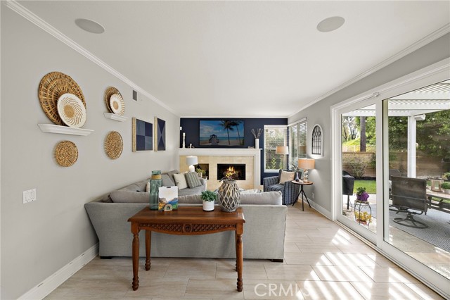 MLS #OC25195151 image #11