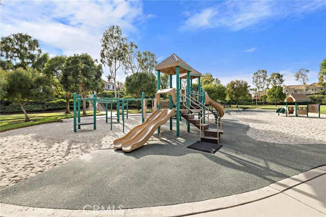 MLS #OC25195151 image #35