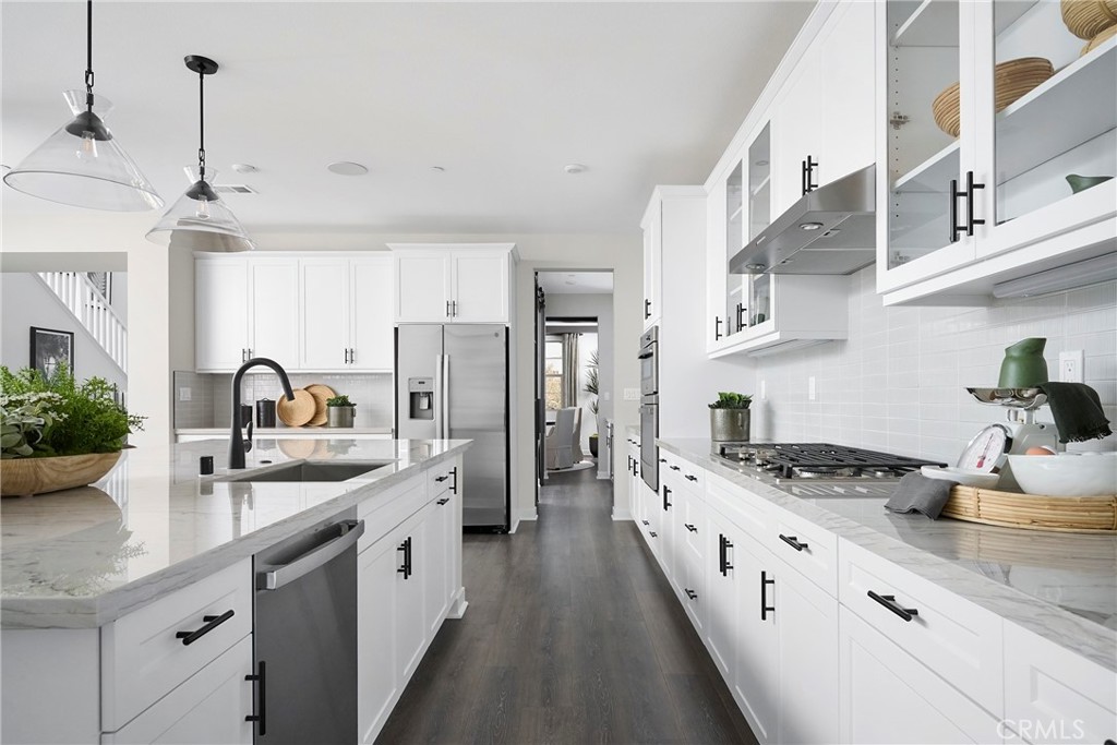 MLS #OC25195243 image #1