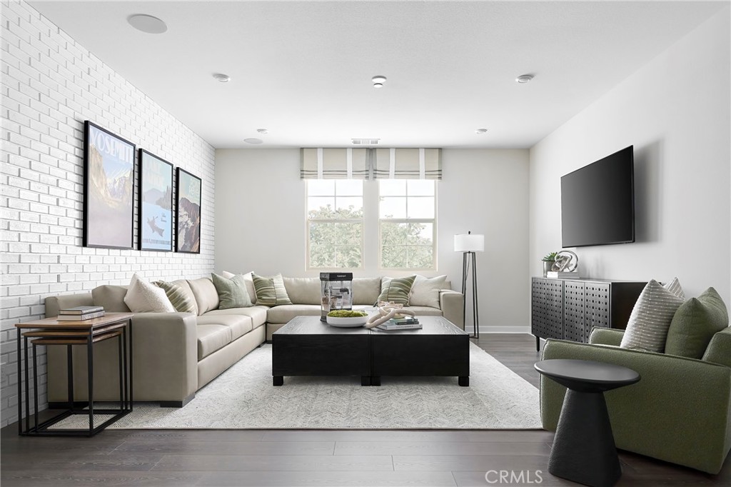 MLS #OC25195243 image #10