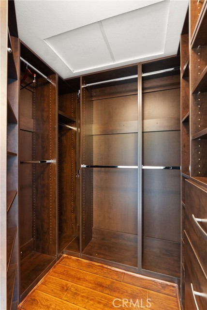 MLS #OC25195279 image #17