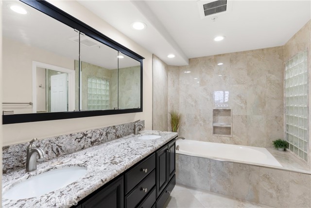 MLS #OC25195279 image #18