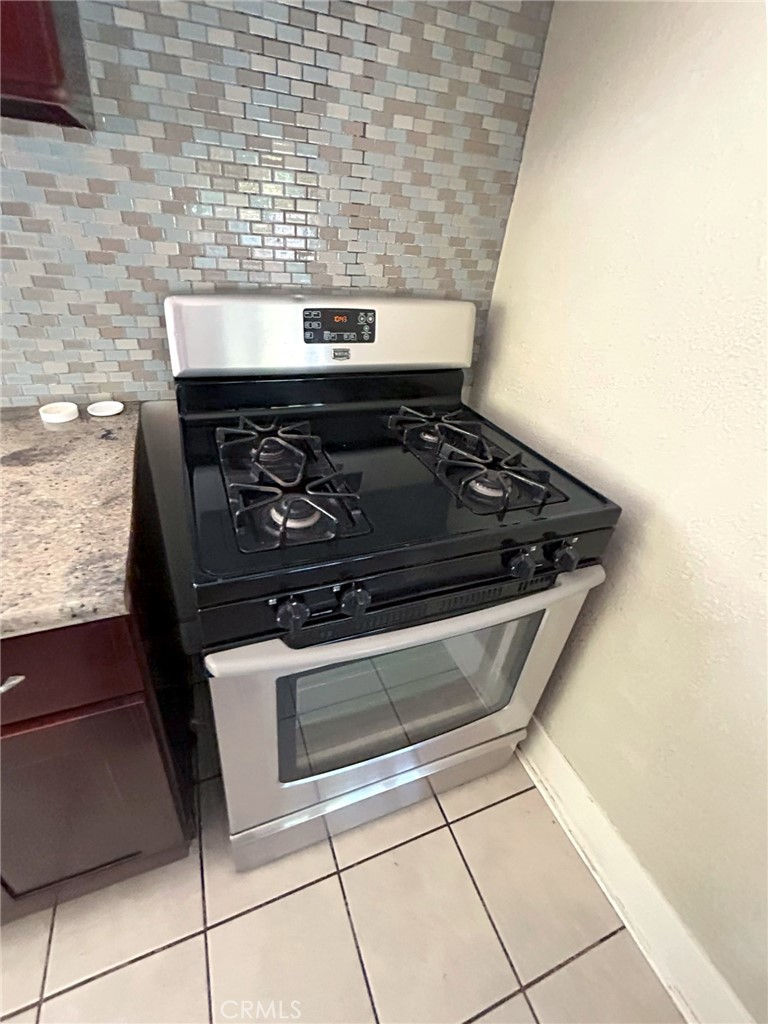 MLS #OC25195307 image #12