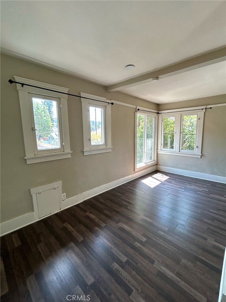 MLS #OC25195307 image #14