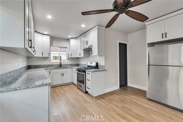 MLS #OC25195314 image #21