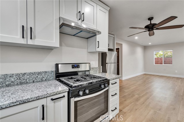 MLS #OC25195314 image #23