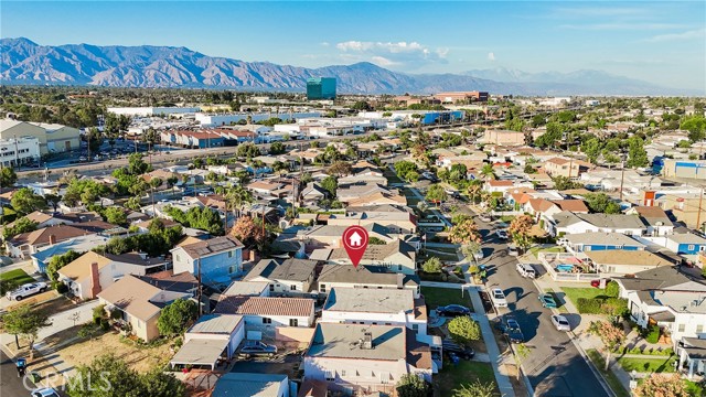 MLS #OC25195314 image #35