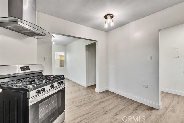 MLS #OC25195314 image #9