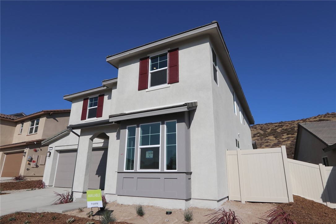 MLS #OC25195321 image #1