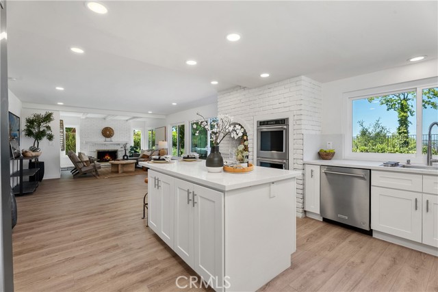 MLS #OC25195324 img 10