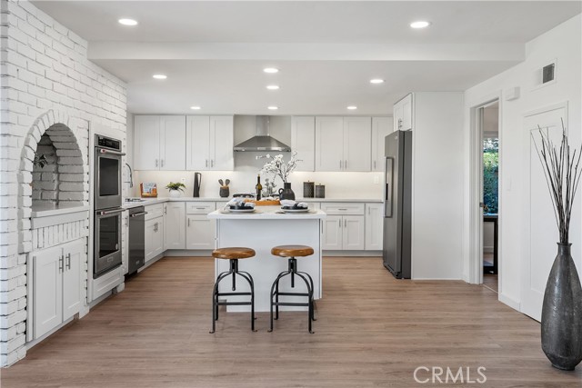 MLS #OC25195324 img 11