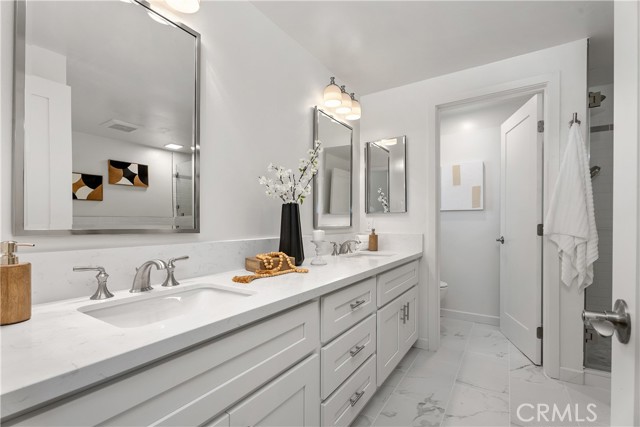 MLS #OC25195324 img 25