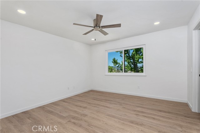 MLS #OC25195324 img 27