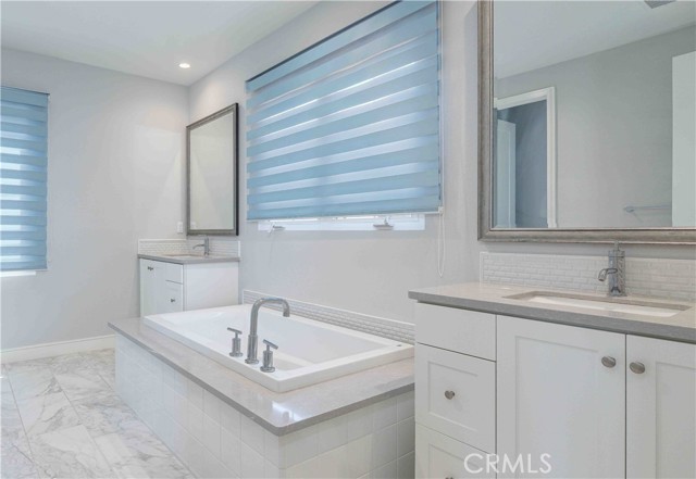 MLS #OC25195368 image #14