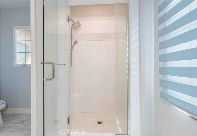 MLS #OC25195368 image #16