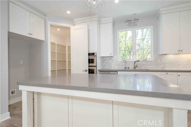 MLS #OC25195368 image #6