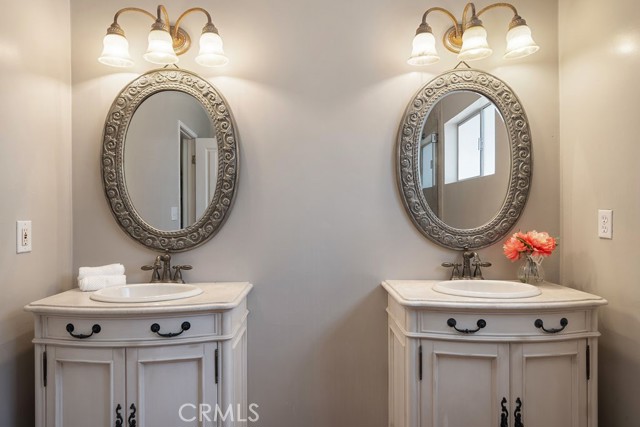 MLS #OC25195375 image #16