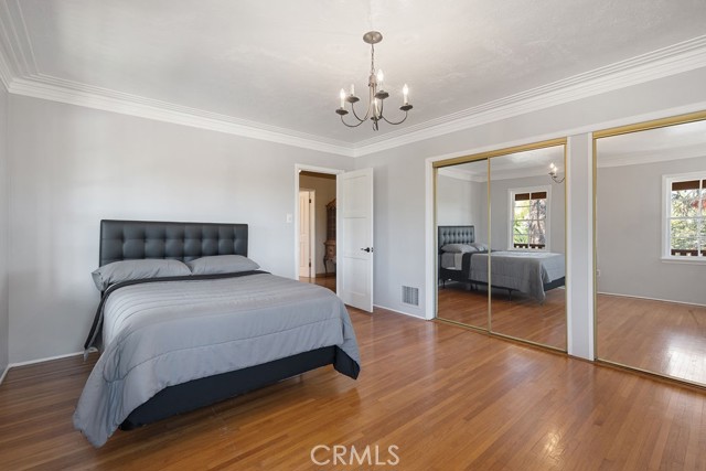 MLS #OC25195375 image #23