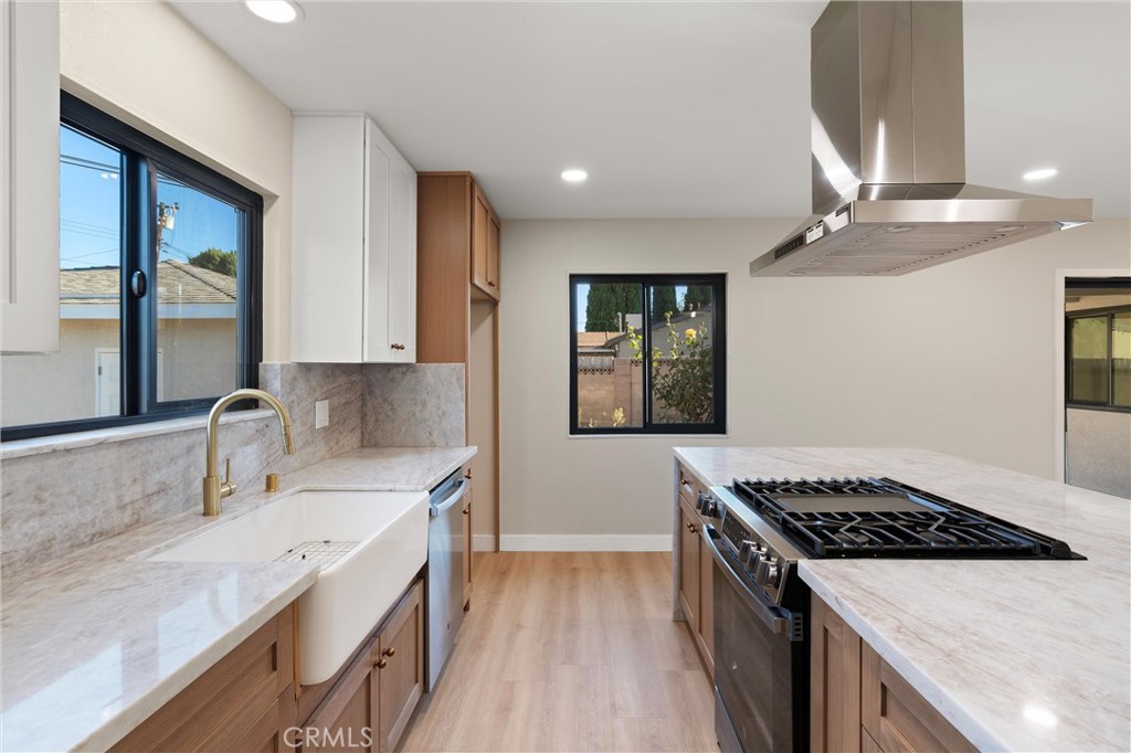 MLS #OC25195523 image #14