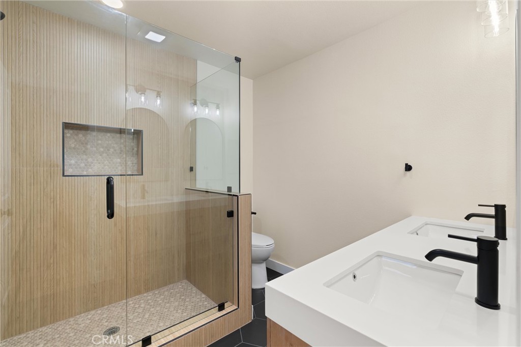 MLS #OC25195523 image #22