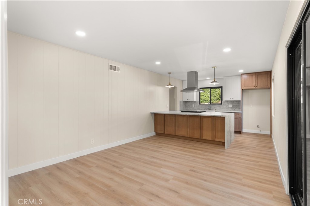 MLS #OC25195523 image #8