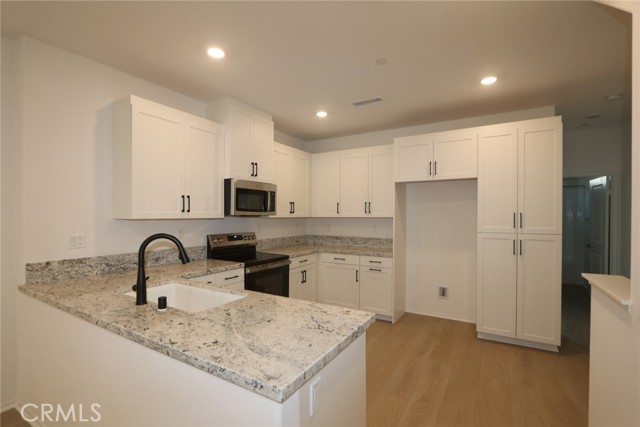 MLS #OC25195554 image #2