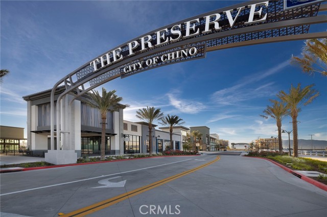 MLS #OC25195554 image #9