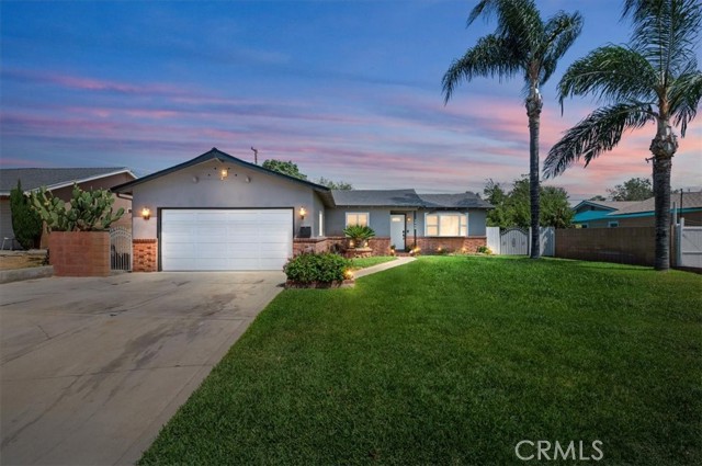 MLS #OC25195602 image #0