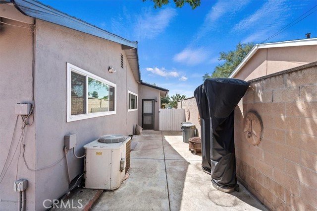 MLS #OC25195602 image #11