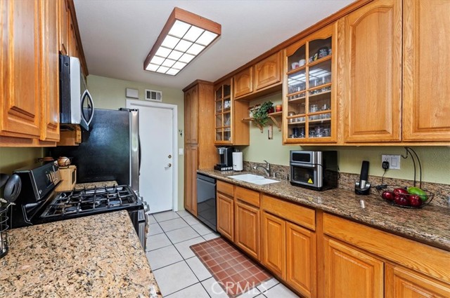 MLS #OC25195602 image #26