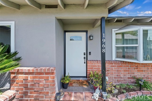 MLS #OC25195602 image #9