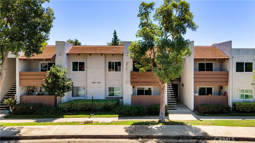 MLS #OC25195623 image #6