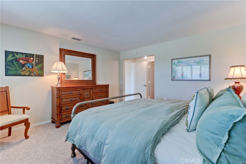 MLS #OC25195732 image #11