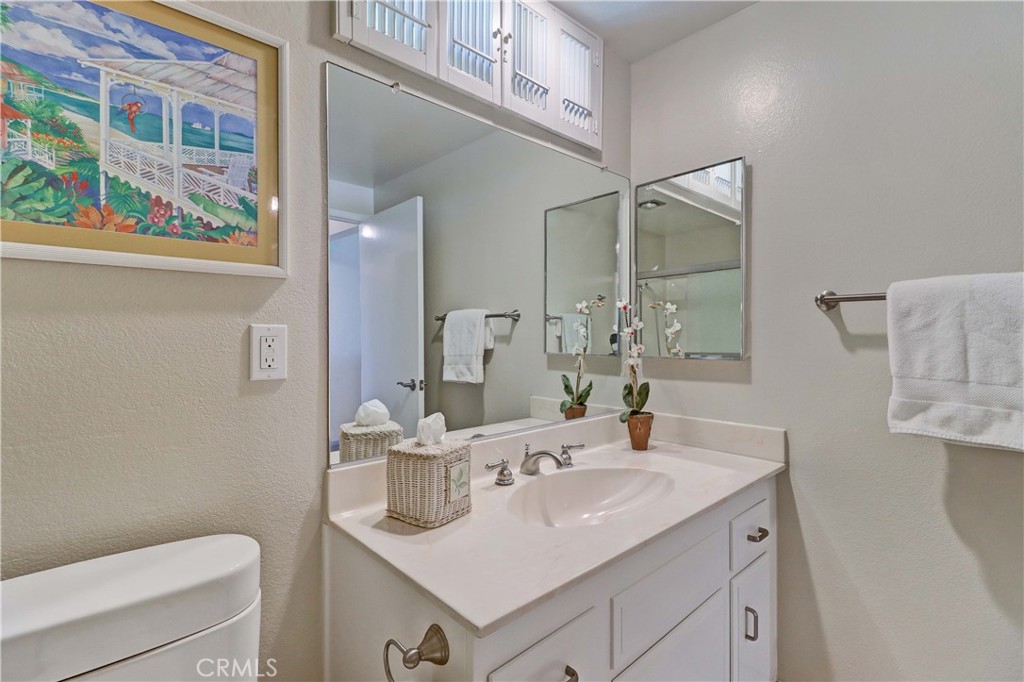 MLS #OC25195732 image #13