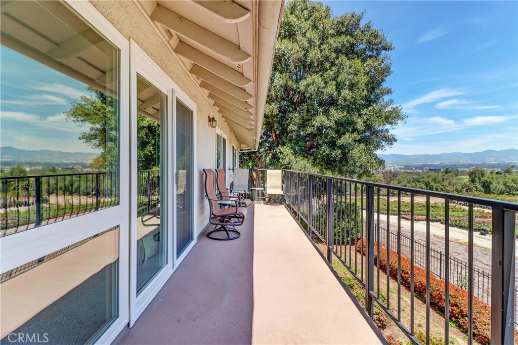 MLS #OC25195732 image #15