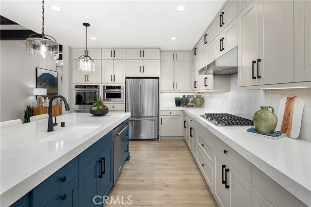 MLS #OC25195768 image #1