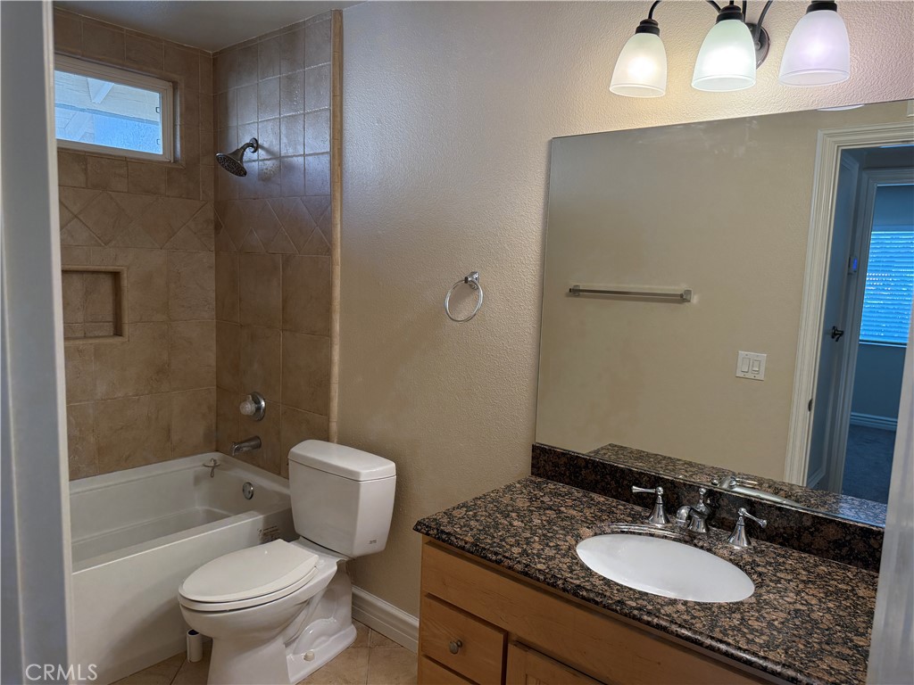 MLS #OC25195775 image #15