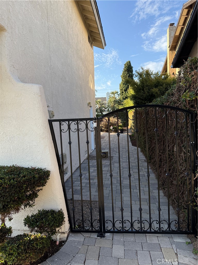 MLS #OC25195775 image #19