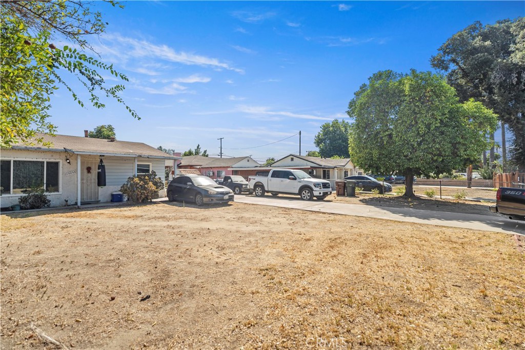 MLS #OC25195837 image #17