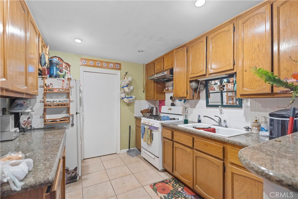 MLS #OC25195837 image #19